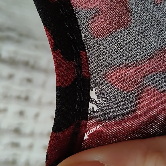 Red Black Fashion Bug 2X Top Metal Accents Leopard Cheetah Print - Picture 9 of 15